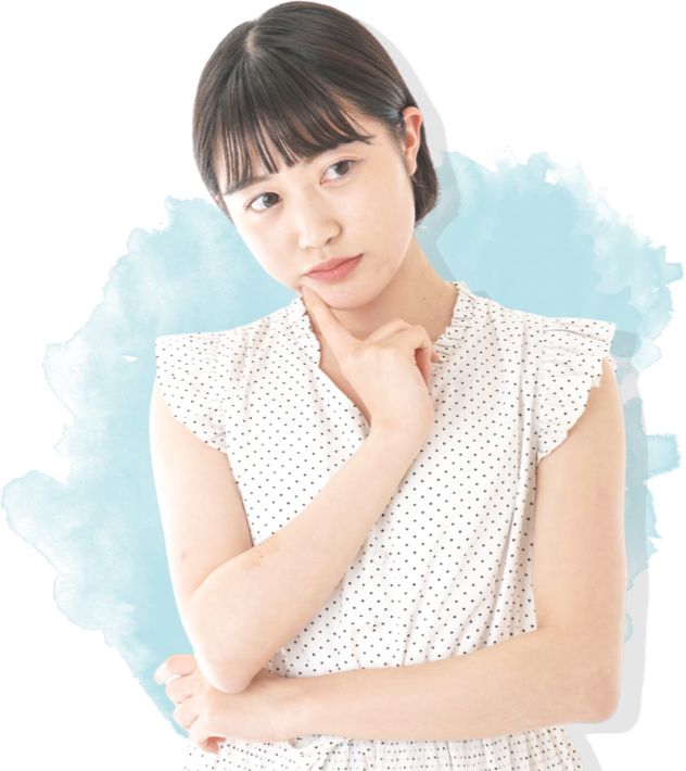 不安げに考え込む女性